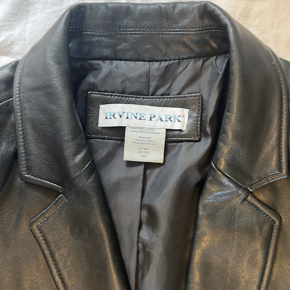 Black leather jacket size 52 regular - Picture 2 of 4